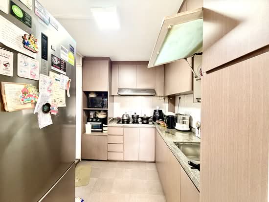 100 WHAMPOA DRIVE photo 6