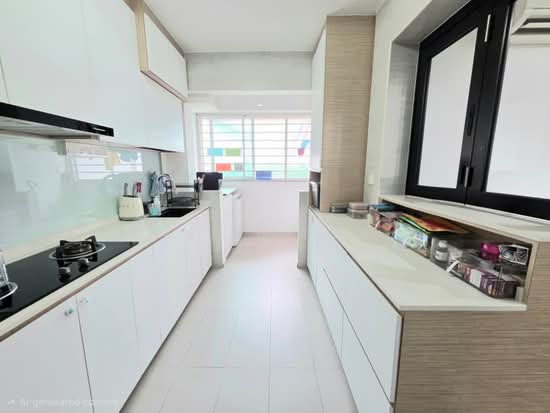 492G TAMPINES STREET 45 photo 4