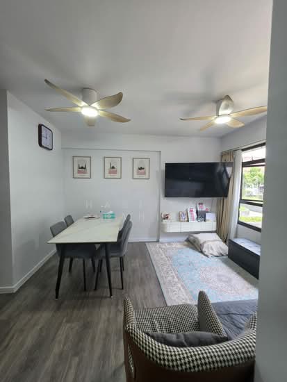 132A CANBERRA CRESCENT photo 6