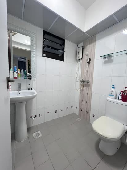 933A Hougang Avenue 9 photo 4