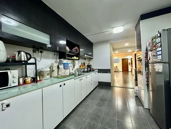 491F TAMPINES STREET 45 photo 3