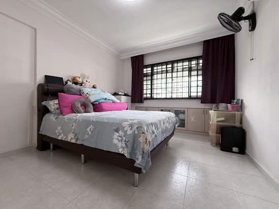 827 JURONG WEST STREET 81 photo 6