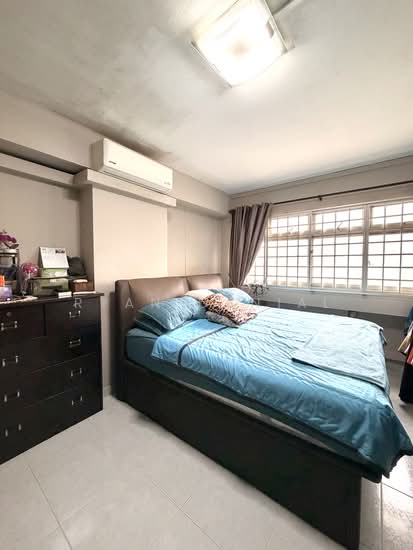 345 TAMPINES STREET 33 photo 4