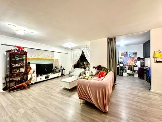 960 HOUGANG AVENUE 9 image 1 of 5