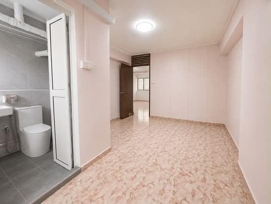 619 ANG MO KIO AVENUE 4 photo 4