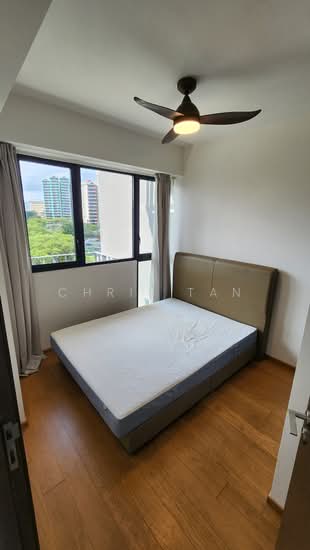 GRANDEUR PARK RESIDENCES photo 2