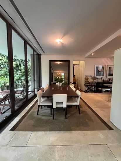 Cul-de-Sac Resort-Style 2.5-Storey Semi-Detached with Private Swimming Pool & Lush Greenery photo 3