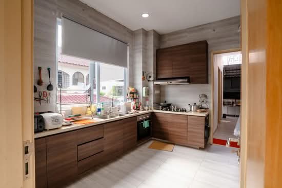Just Listed! Modern 3-Sty Semi-D with Pool & Private Lift | Walk to Kovan MRT photo 4
