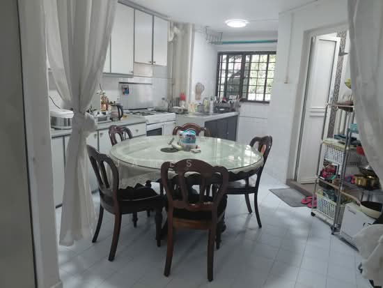 106 JALAN DUSUN photo 2