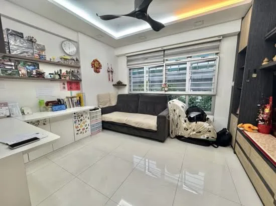 561B Jurong West Street 42 image 1 of 4