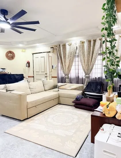 730 Tampines Street 71 image 1 of 8