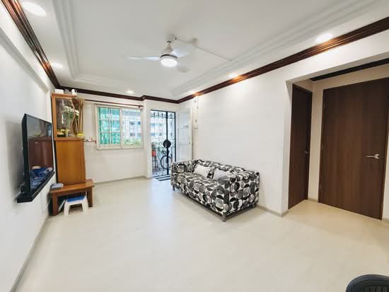 328 ANG MO KIO AVENUE 3 photo 3