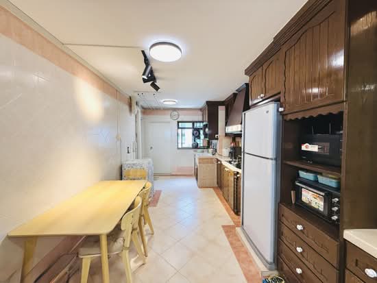 328 ANG MO KIO AVENUE 3 photo 4