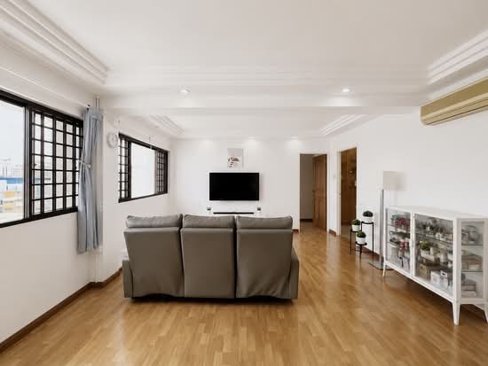 311 JURONG EAST STREET 32 photo 5