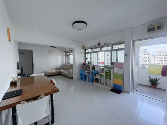 124C RIVERVALE DRIVE photo 2
