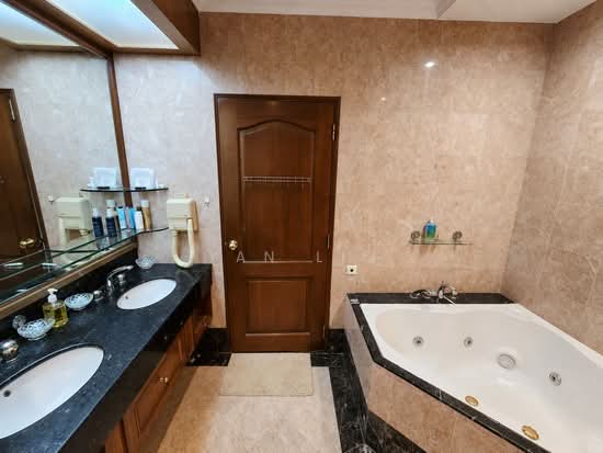 Charming Bungalow @ Braddell Heights Estate photo 5