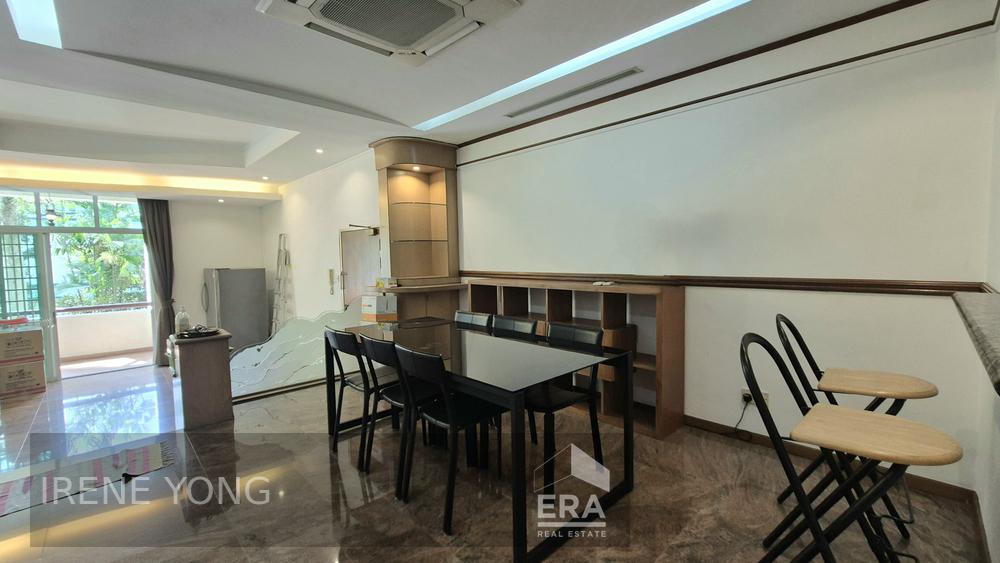 LANDRIDGE CONDOMINIUM photo 5