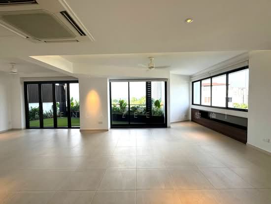 JADE MANSION photo 2