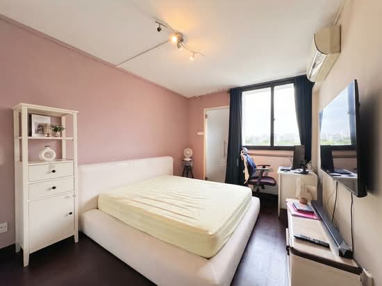 328 SERANGOON AVENUE 3 photo 3