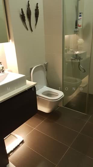 AURA 83 photo 2
