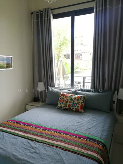 AURA 83 photo 4