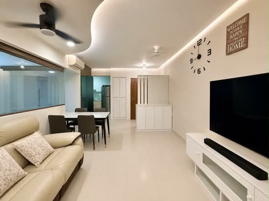 471A UPPER SERANGOON CRESCENT image 1 of 6