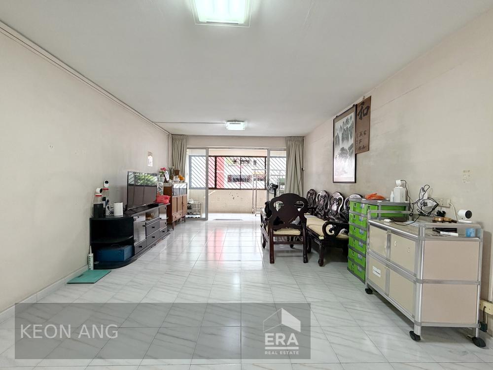 310 SERANGOON AVENUE 2 photo 2