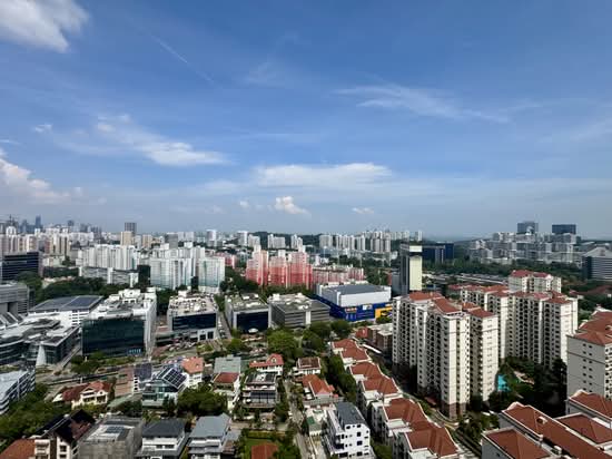 STIRLING RESIDENCES photo 4