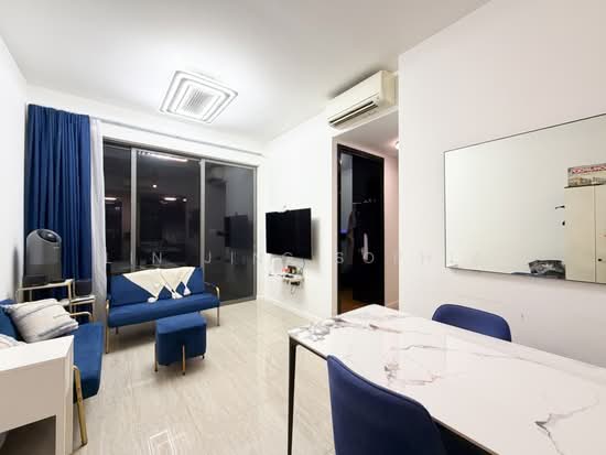 STRATUM photo 3