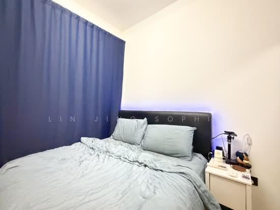 STRATUM photo 4
