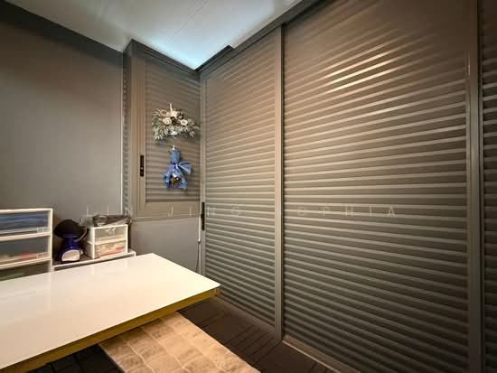 STRATUM photo 6