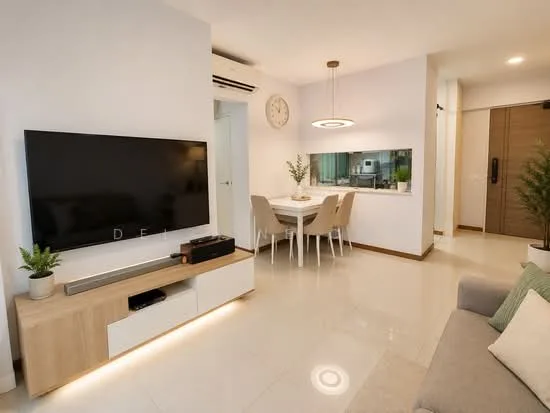 519B Tampines Central 8 image 1 of 10