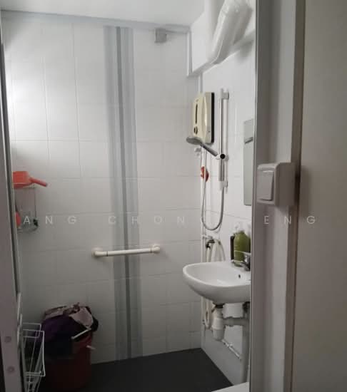 329 WOODLANDS STREET 32 photo 6