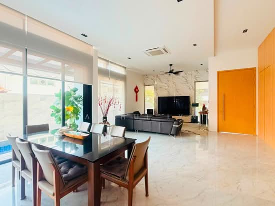 Almost Brand New! Fully Move In Condition 2.5 Storey Semi D with Solar Panel, EV Charger & Pool! photo 2