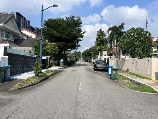 Landed house with regular plot in Serangoon Garden image 1 of 5
