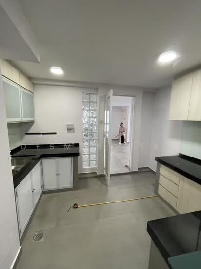 ORCHID PARK CONDOMINIUM photo 3