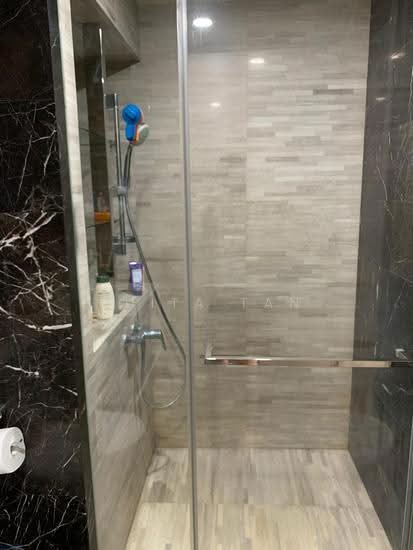J GATEWAY photo 5