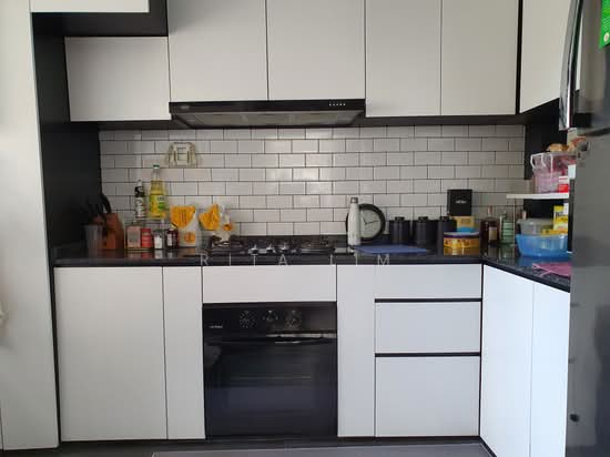 100 WHAMPOA DRIVE photo 6