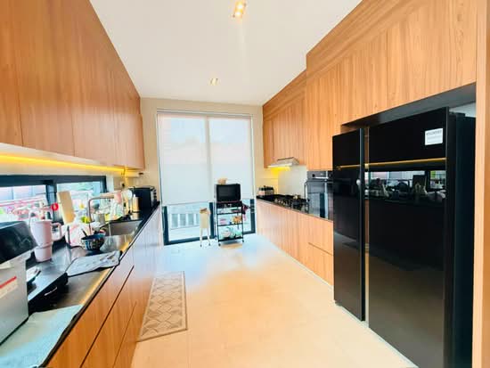 Rebuilt 3 Years Ago! Turnkey 2.5-Storey Semi-D with Pool, Solar & EV photo 2