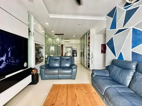 La Casa image 1 of 4