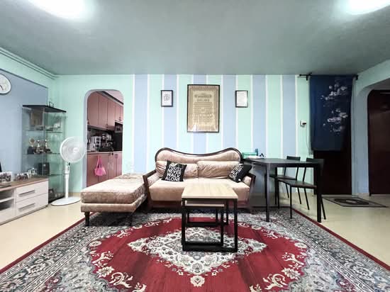 627 HOUGANG AVENUE 8