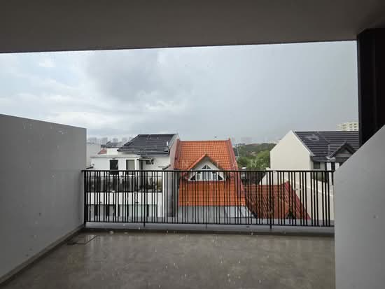 EXCLUSIVE LISTING/TOP READY/BRAND NEW TERRACE! photo 3