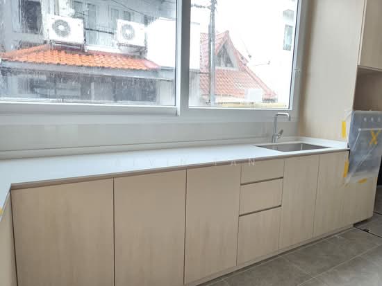 EXCLUSIVE LISTING/TOP READY/BRAND NEW TERRACE! photo 6