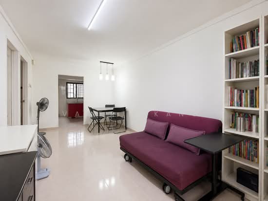 215 BOON LAY PLACE