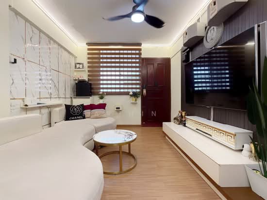 208 BOON LAY PLACE image 1 of 10