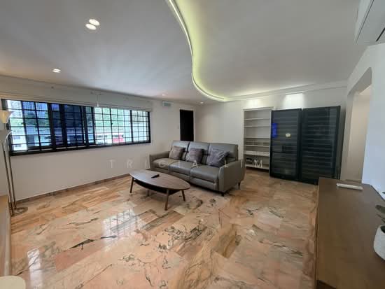 316 BUKIT BATOK STREET 32 image 1 of 7