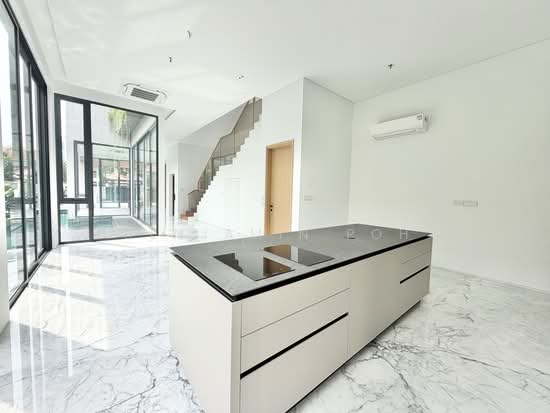 MOVE IN READY, BRAND NEW SEMID WITH LIFT & POOL!!! photo 3