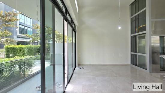 Freehold Cluster Semi-D Private Lift to all 5 floors 5bed5bath+helper Ang Mo Kio/Yio Chu Kang MRT photo 3