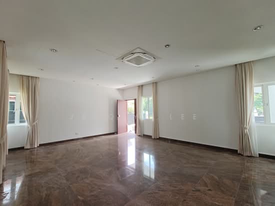 Branksome Road Detached House photo 2