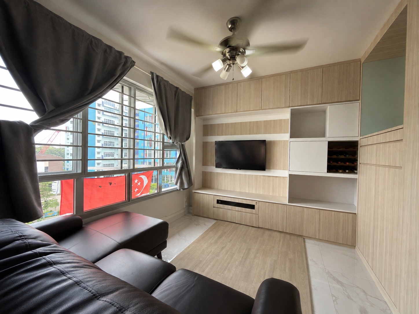 363A SEMBAWANG CRESCENT image 1 of 7